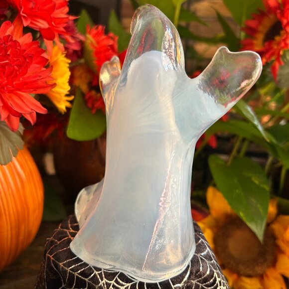 MINT Fenton Art Glass Opaline Halloween Ghost “Gaspar,” Signed (J. Burkhart) - Picture 8 of 12